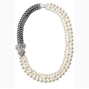 Stella & Dot Daisy necklace